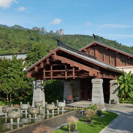 Doubletree Resort By Hilton Hotel Hainan - Qixianling Hot Spring Баоцинь Экстерьер фото
